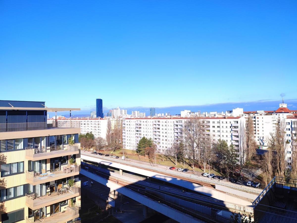 Panorama Apartment Vienna - Free Parking, Sauna & Fitness エクステリア 写真